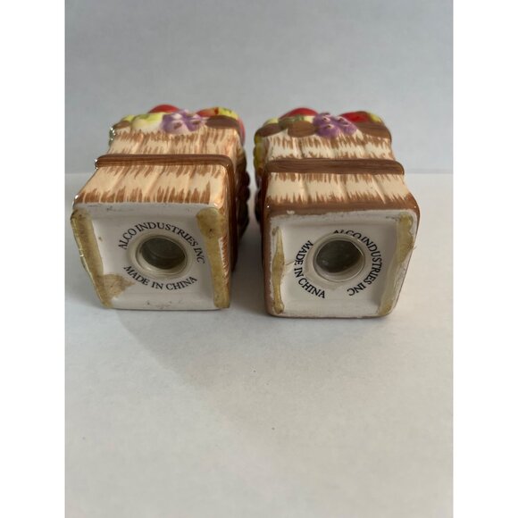 Vintage Fruit Basket Ceramic Salt & Pepper Shakers Hand-Painted Decorative Kitch - Picture 5 of 6